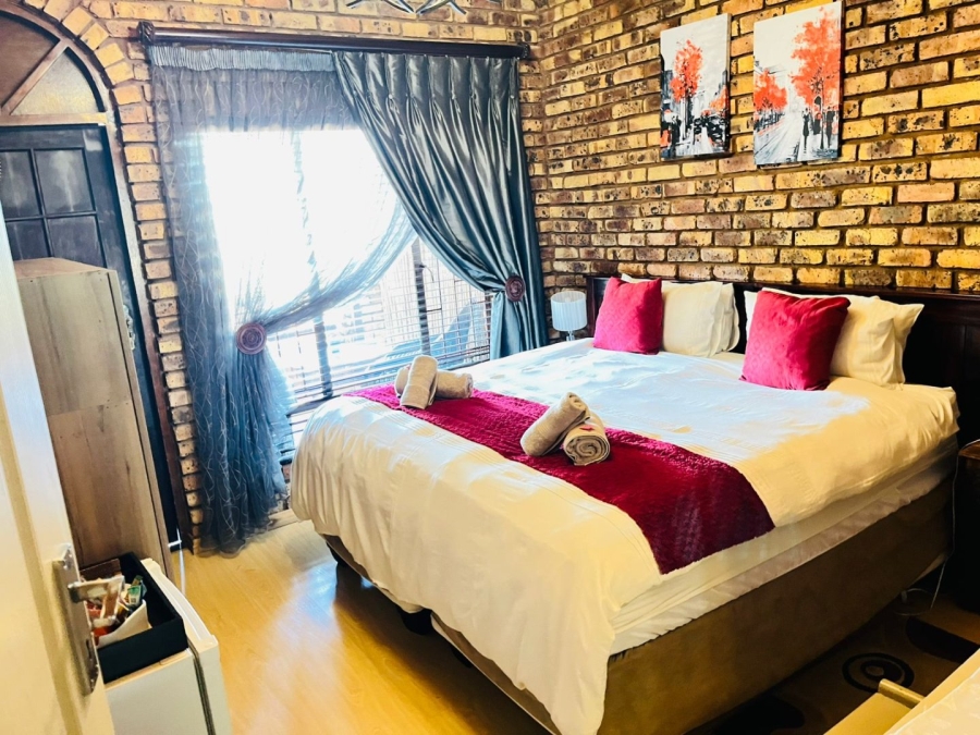 9 Bedroom Property for Sale in Schoemansville North West